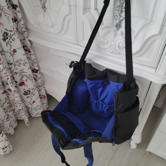 Skip hop diaper bag. - Picture 4 of 4